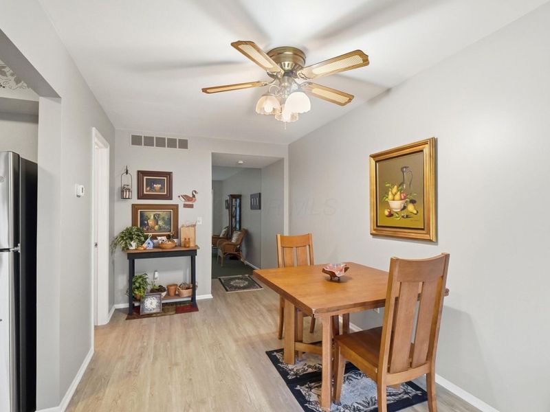 639 Dlyn Street, Columbus, OH 43228 Photo 7