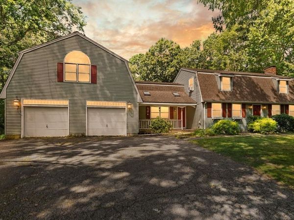 42 Summer St, Foxboro, MA 02035