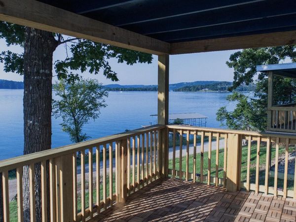 585 Tom Turkey Circle, Reeds Spring, MO 65737