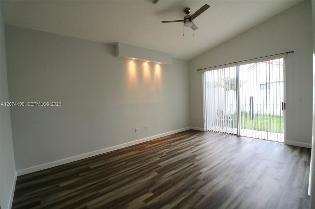 15726 NW 16th Ct , Unit 15726, Pembroke Pines, FL 33028 Photo