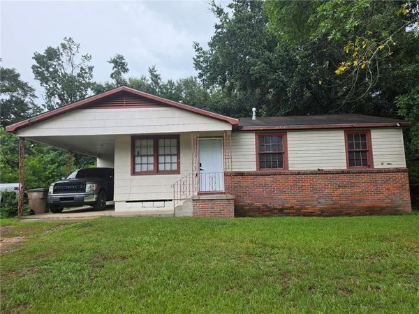 2400 N Dog River Drive , Mobile, AL 36605
