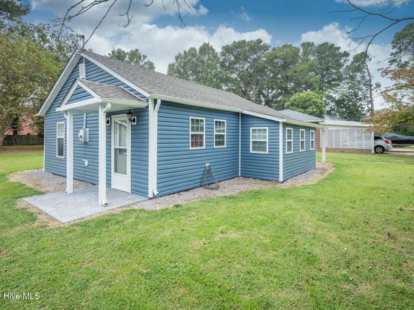 108 Whitehurst Street , Elizabeth City, NC 27909