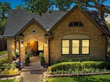 838 Salmon Drive, Dallas, TX 75208