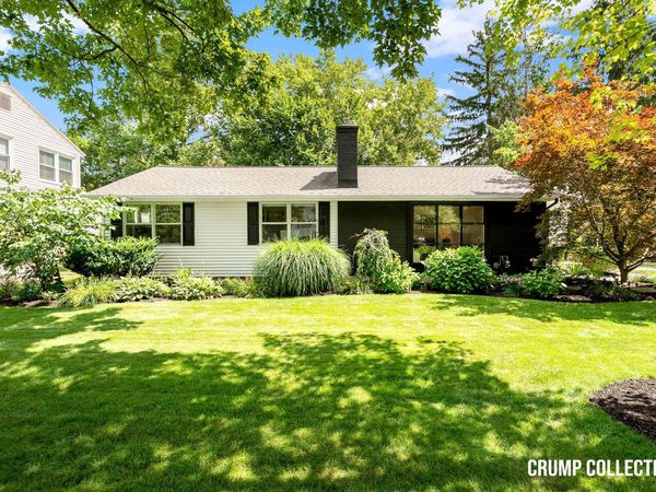 1050 San Jose Drive SE, East Grand Rapids, MI 49506
