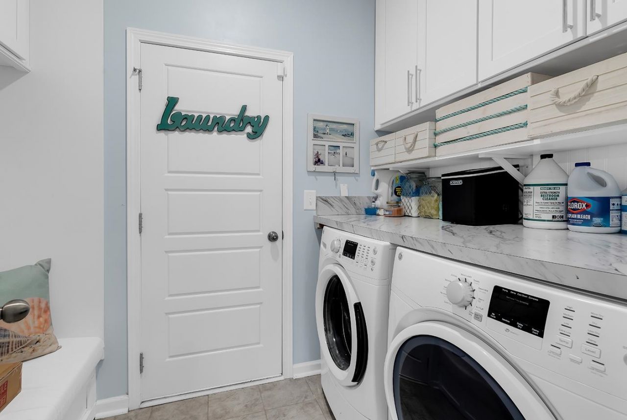 5672 Canary Island Ct. Photo 14
