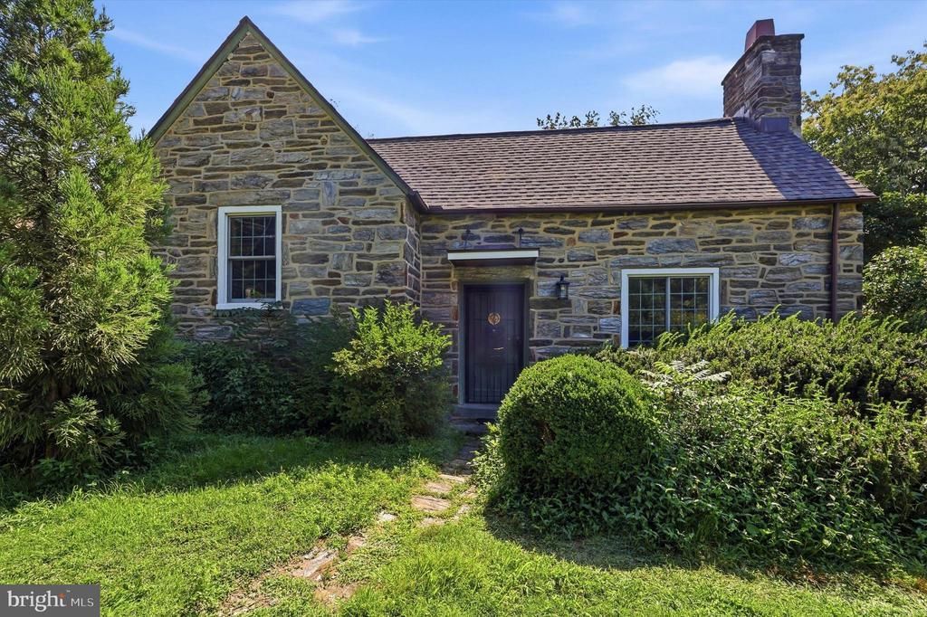 711 MANCHESTER AVENUE , MEDIA, PA 19063