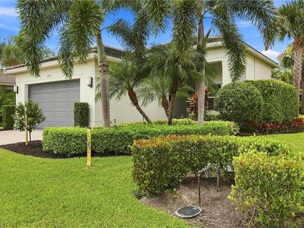 28410 Capraia DR, BONITA SPRINGS, FL 34135