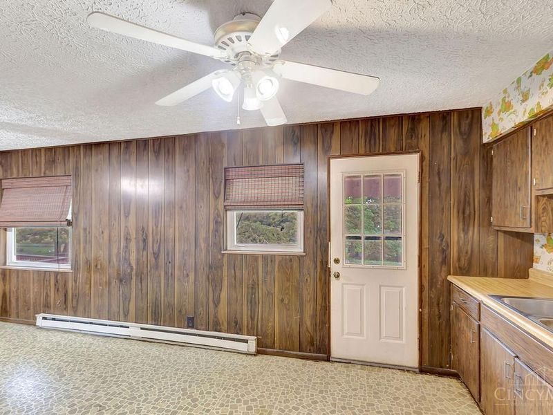5517 Karen Avenue, Green Township, OH 45248 Photo 14