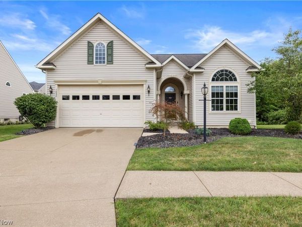 5052 Forestland Court, Brunswick, OH 44212