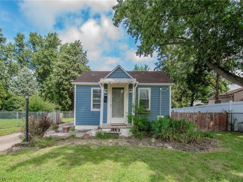 2841 Shelburn Avenue, Akron, OH 44312 Photo 2