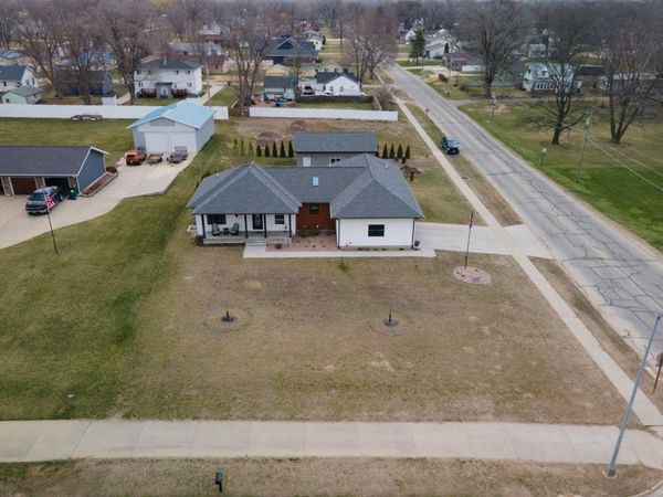 947 Gilbert Road, Evansdale, IA 50707