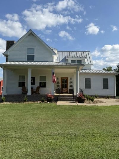 808 Clearview Rd, Cottontown, TN 37048 Main Photo