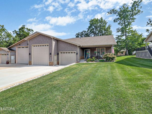 74 Hickory Circle, Crossville, TN 38555