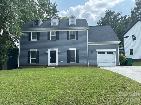 9500 Pondside Lane, Charlotte, NC 28213