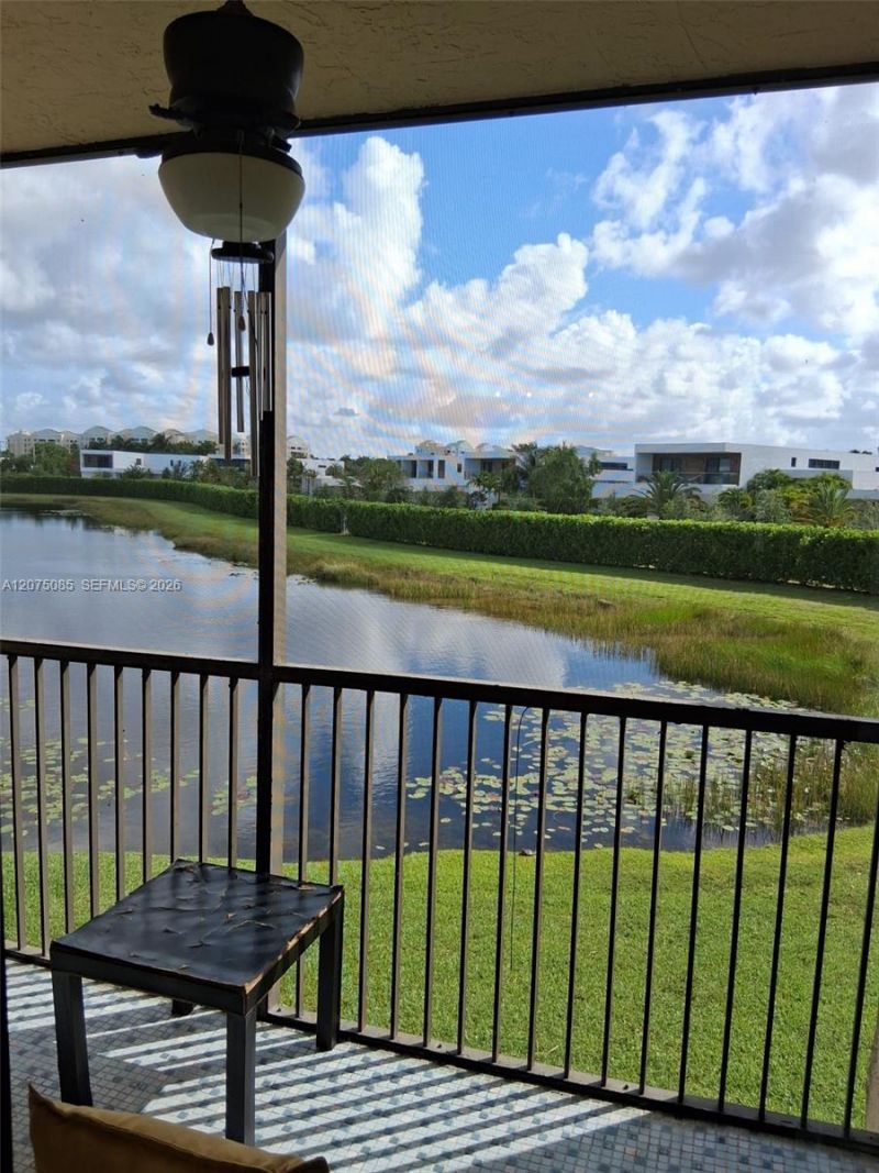 16471 Blatt Blvd, Unit 203, Weston, FL 33326 Photo