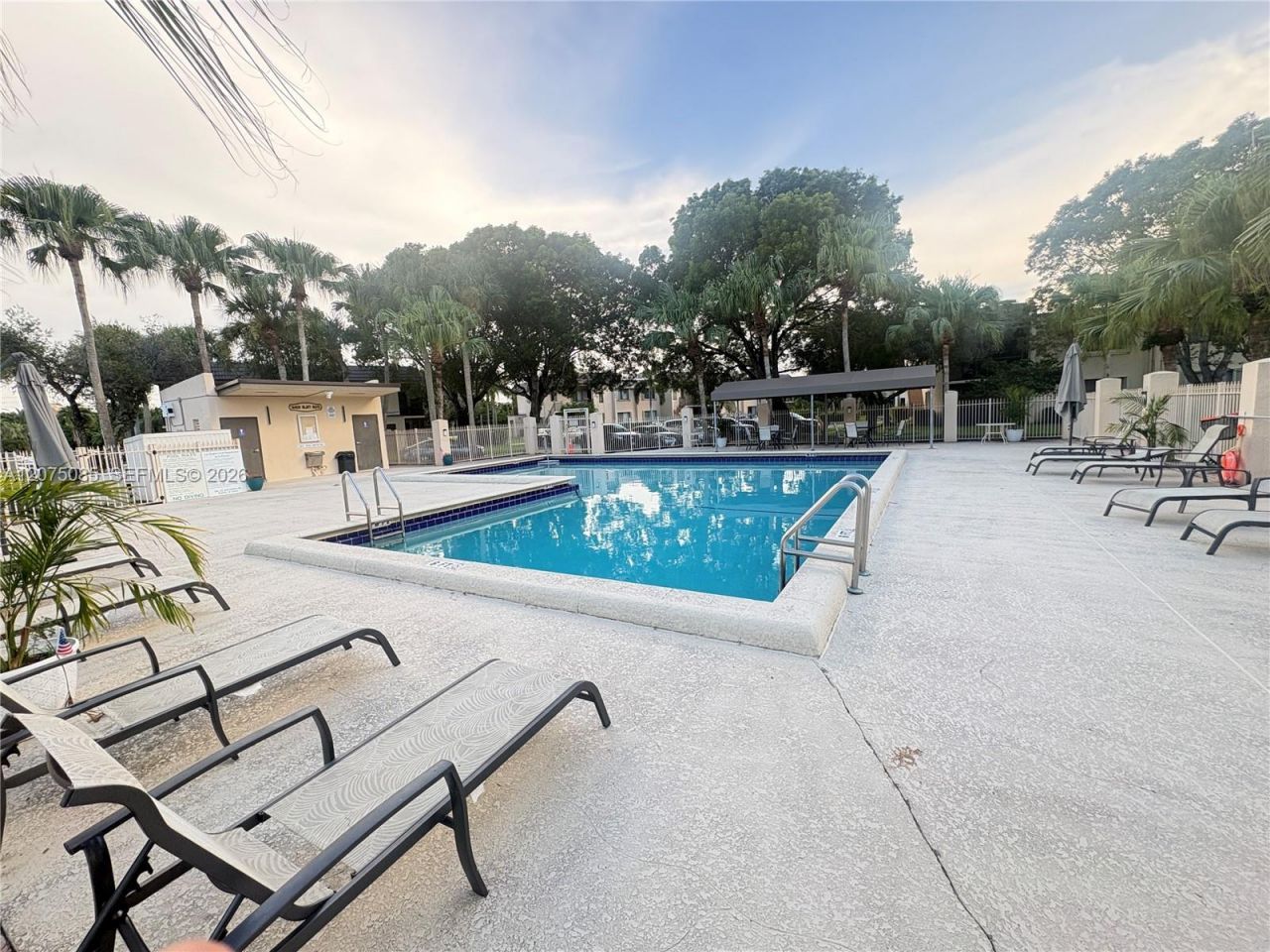 16471 Blatt Blvd, Unit 203, Weston, FL 33326 Photo
