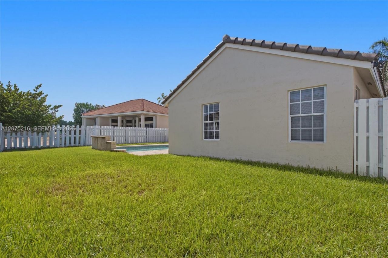 609 Verona Pl , Weston, FL 33326 Photo