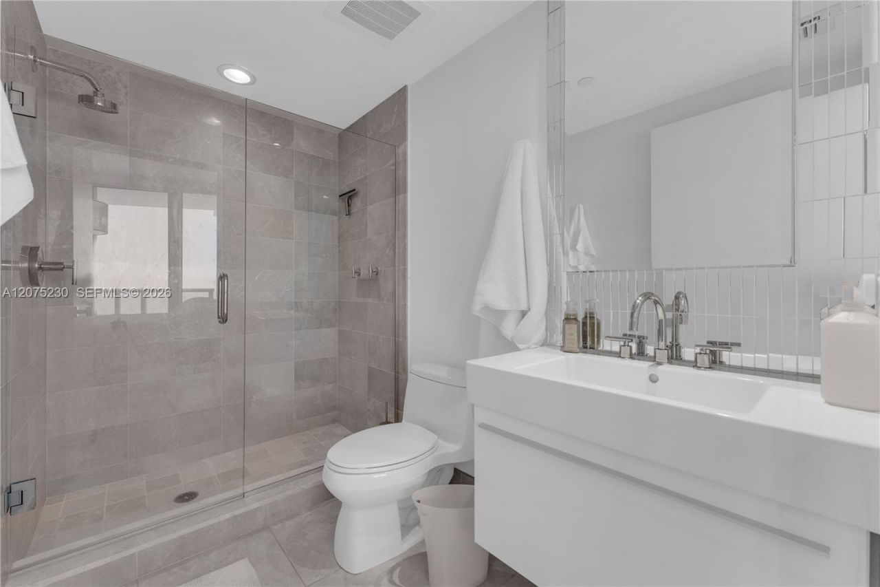 17001 Collins Ave , Unit 4102, Sunny Isles Beach, FL 33160 Photo