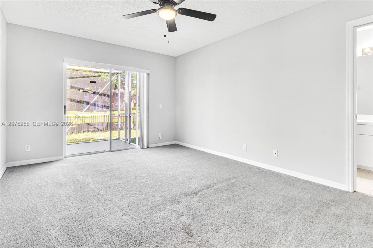 3884 NW 63rd Ter, Coral Springs, FL 33067 Photo