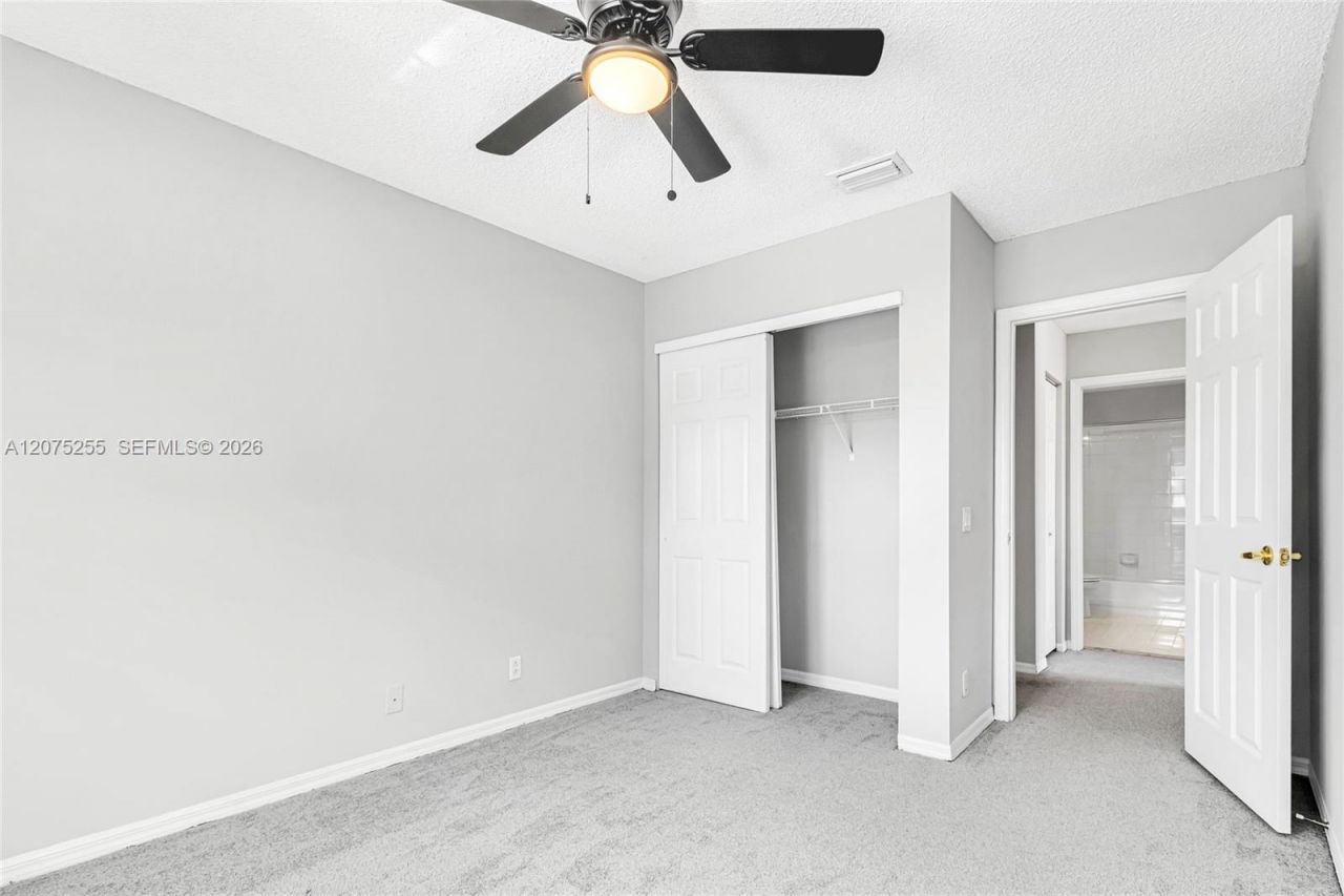 3884 NW 63rd Ter, Coral Springs, FL 33067 Photo