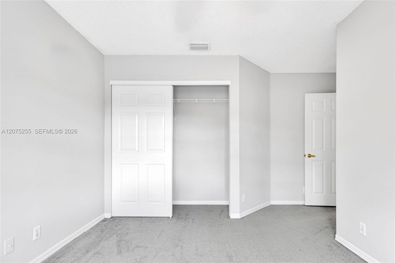 3884 NW 63rd Ter, Coral Springs, FL 33067 Photo