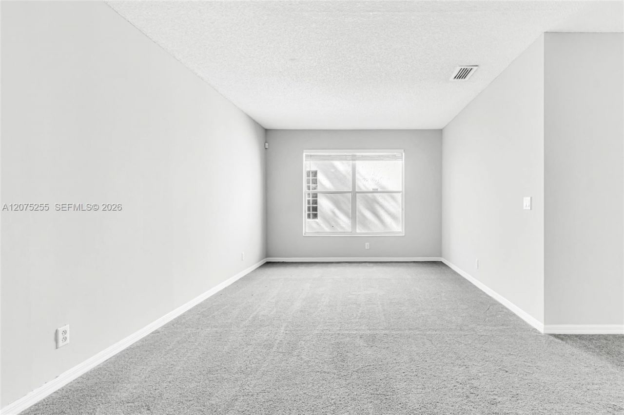 3884 NW 63rd Ter, Coral Springs, FL 33067 Photo