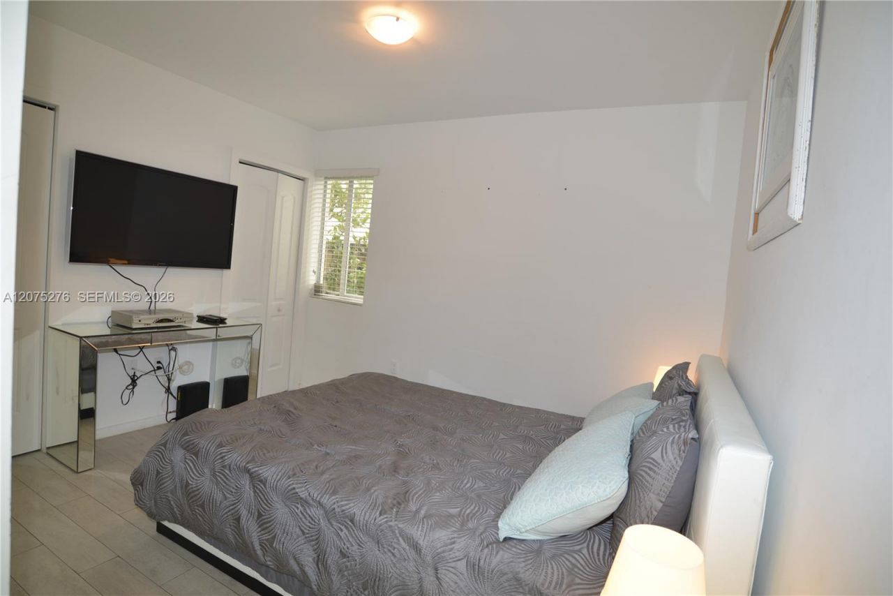 1601 Meridian Ave , Unit 101, Miami Beach, FL 33139 Photo