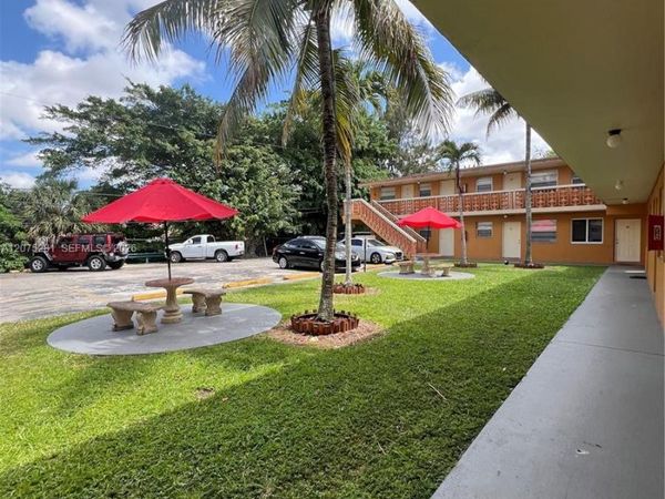7155 W 14th Ct , Unit 9, Hialeah, FL 33014