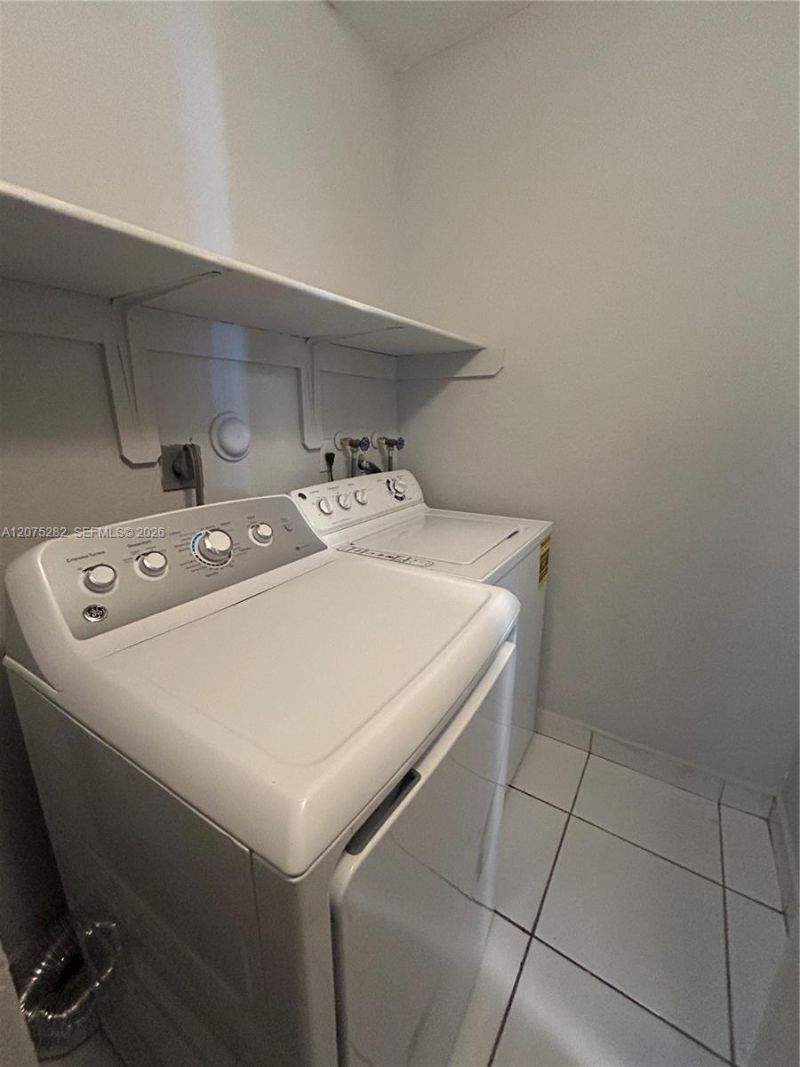2421 NW 99th Ter , Unit 2, Miami, FL 33147 Photo