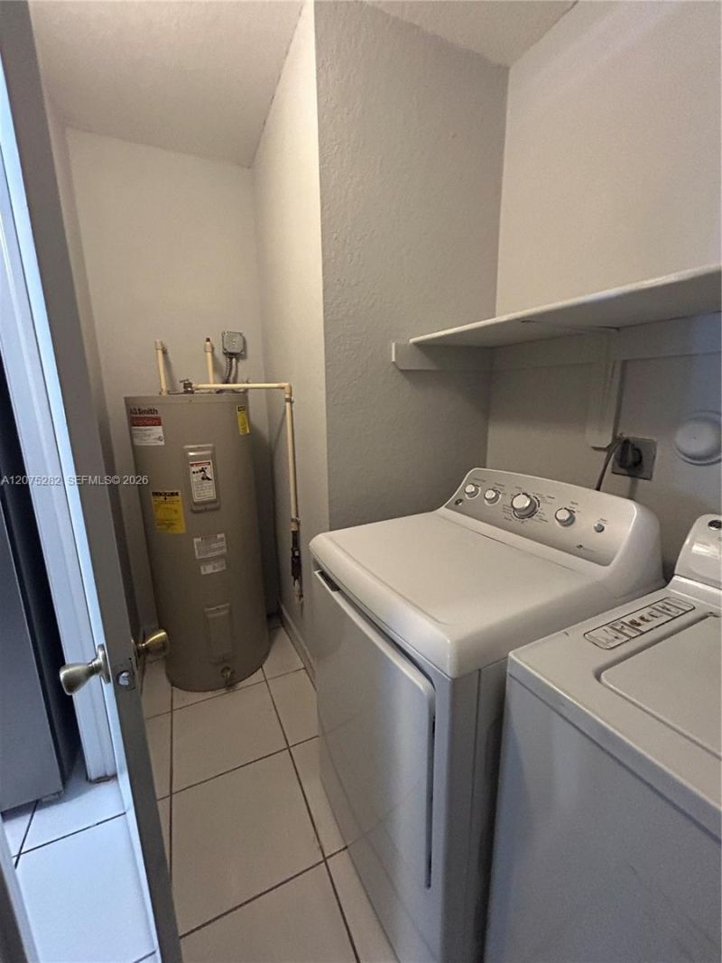 2421 NW 99th Ter , Unit 2, Miami, FL 33147 Photo