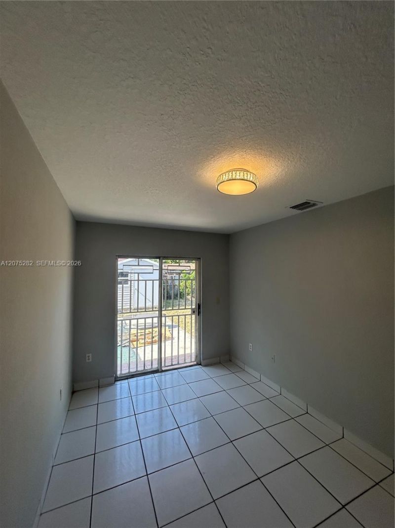2421 NW 99th Ter , Unit 2, Miami, FL 33147 Photo