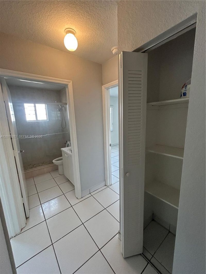 2421 NW 99th Ter , Unit 2, Miami, FL 33147 Photo