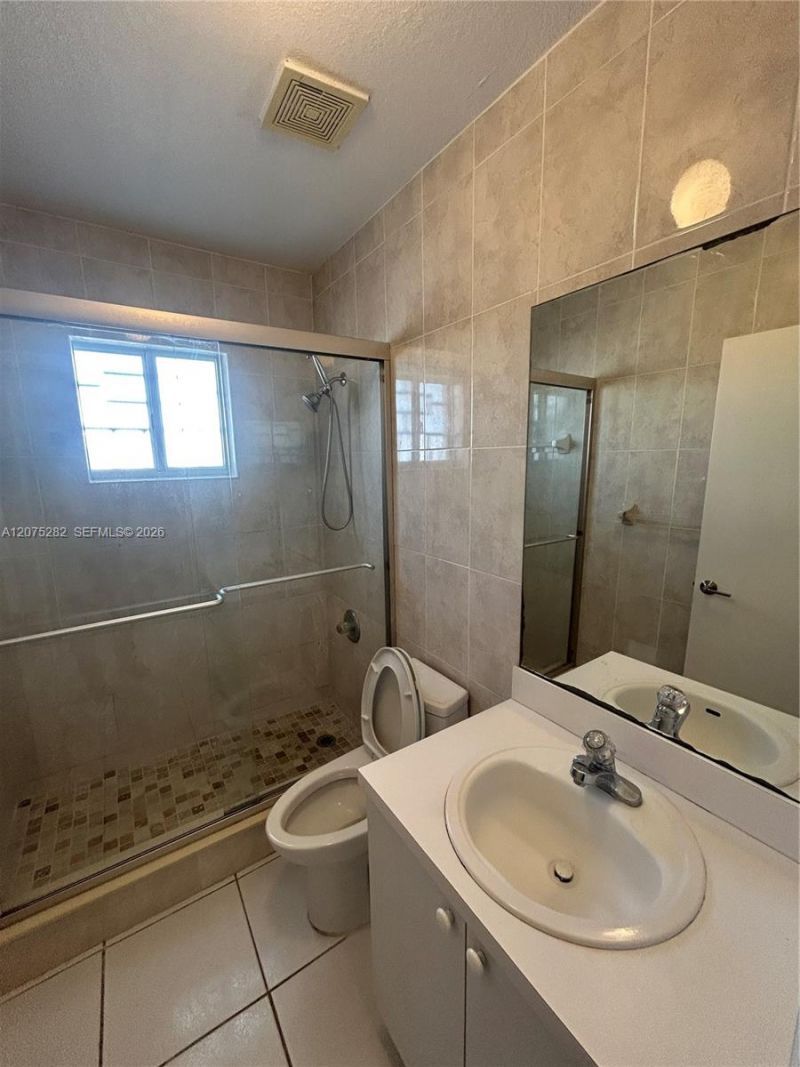 2421 NW 99th Ter , Unit 2, Miami, FL 33147 Photo