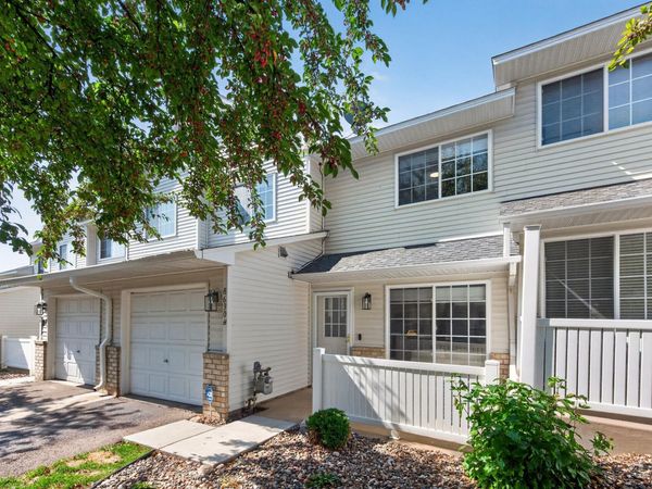 8630 Quarry Ridge Lane, Unit H, Woodbury, MN 55125