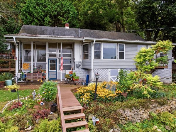 149 E Lake Boulevard , Winona, MN 55987