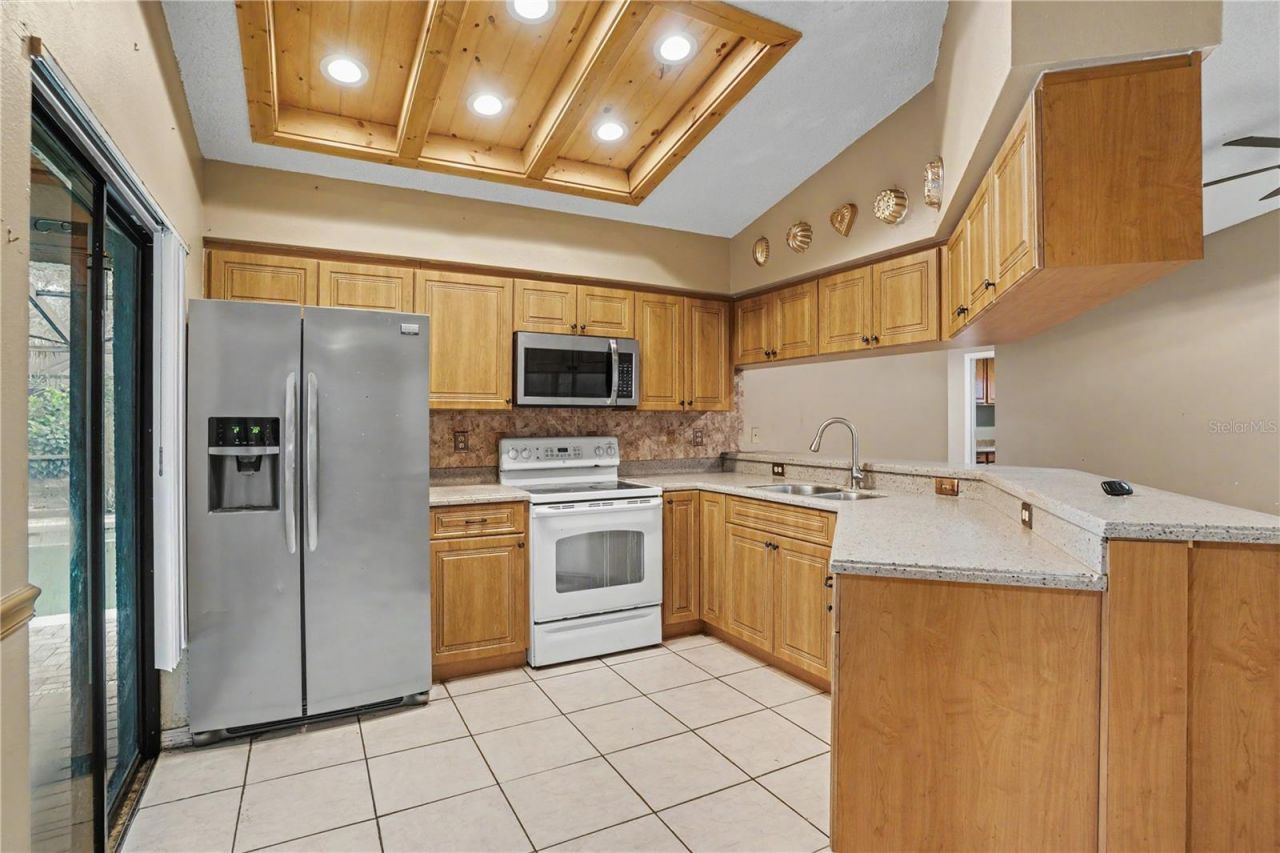 2179 Cypress Point Drive N, Clearwater, FL 33763 Photo
