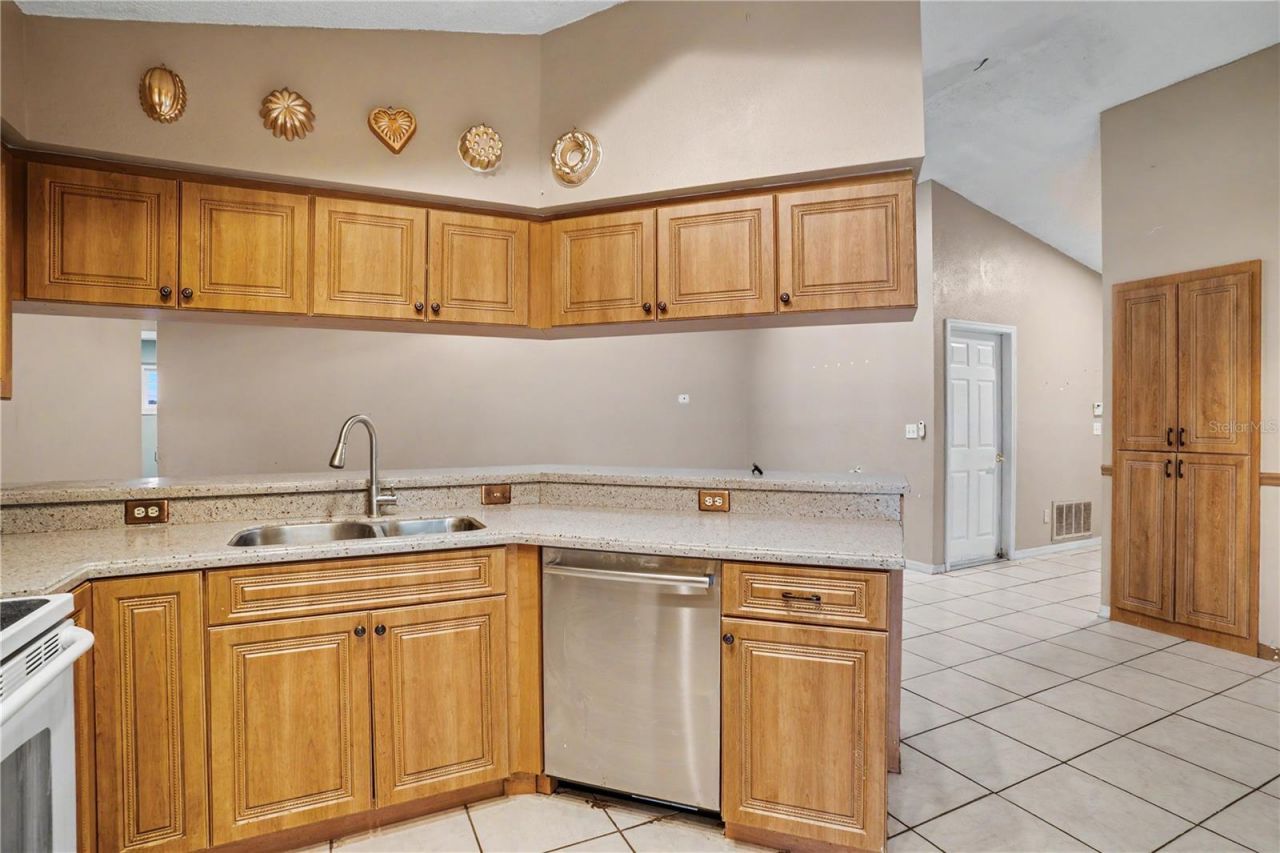 2179 Cypress Point Drive N, Clearwater, FL 33763 Photo