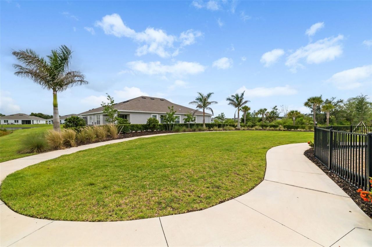 523 158th Street E, Bradenton, FL 34212 Photo