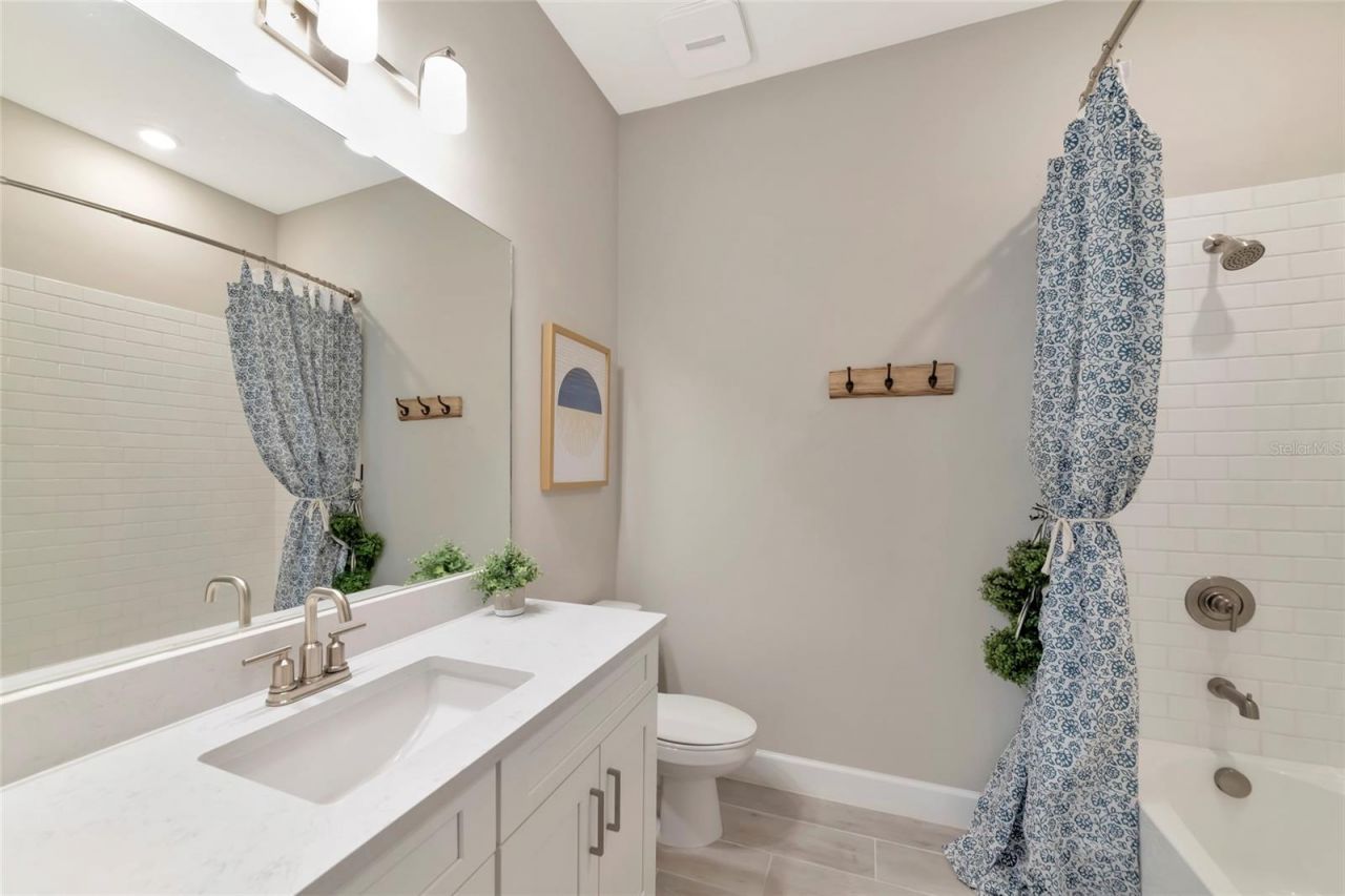 5119 Caserta Court , Palmetto, FL 34221 Photo