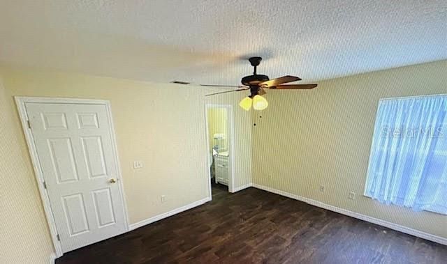 40107 Oakridge Drive , Lady Lake, FL 32159 Photo