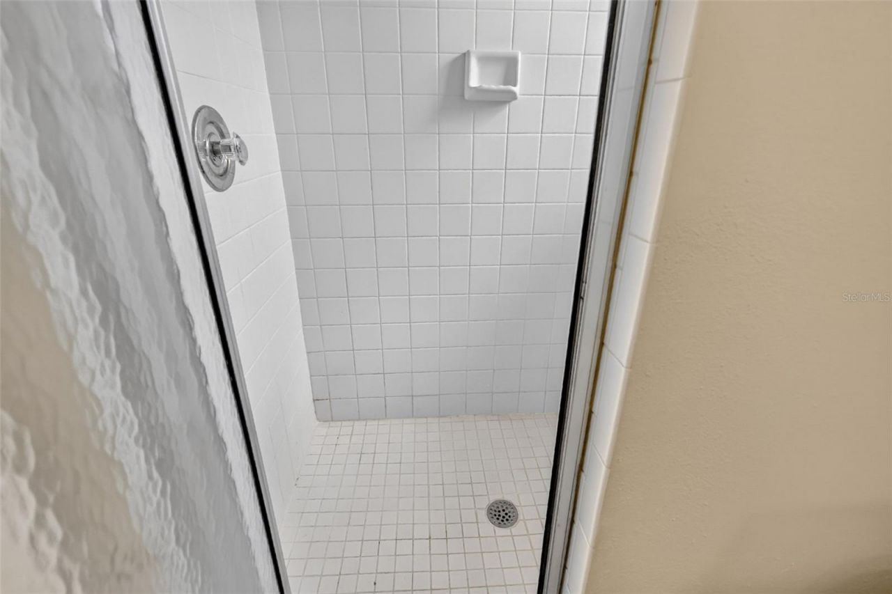 40107 Oakridge Drive, Lady Lake, FL 32159 Photo