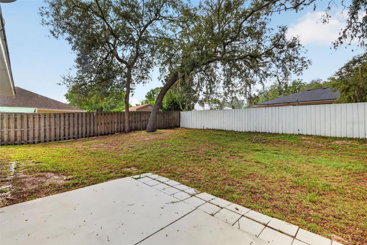 40107 Oakridge Drive, Lady Lake, FL 32159 Photo