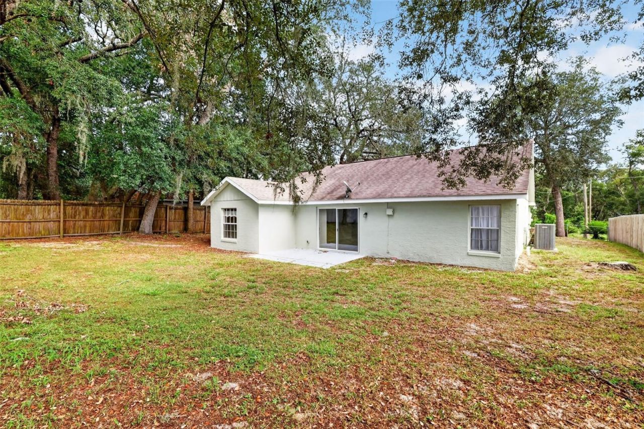 40107 Oakridge Drive, Lady Lake, FL 32159 Photo