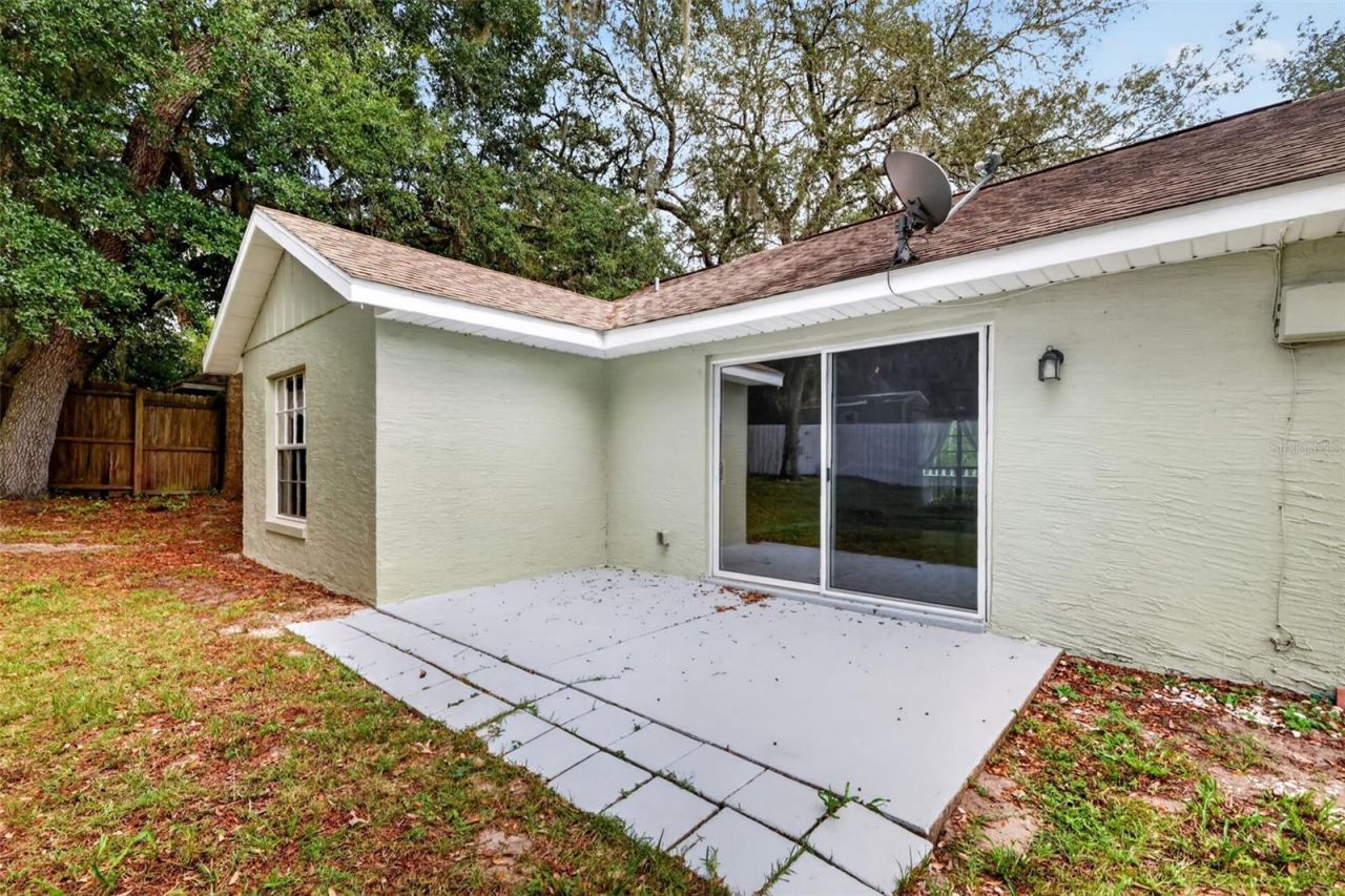 40107 Oakridge Drive, Lady Lake, FL 32159 Photo