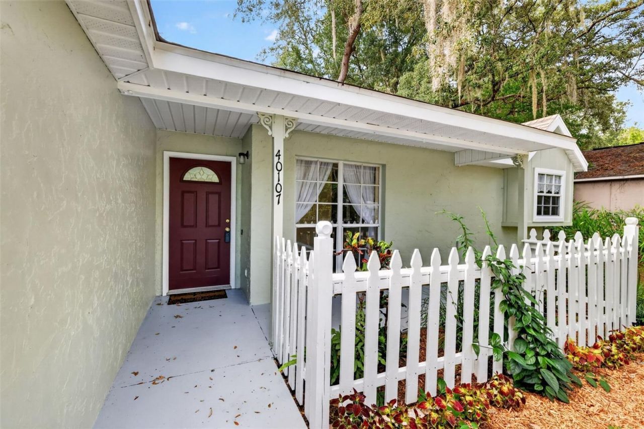 40107 Oakridge Drive, Lady Lake, FL 32159 Photo
