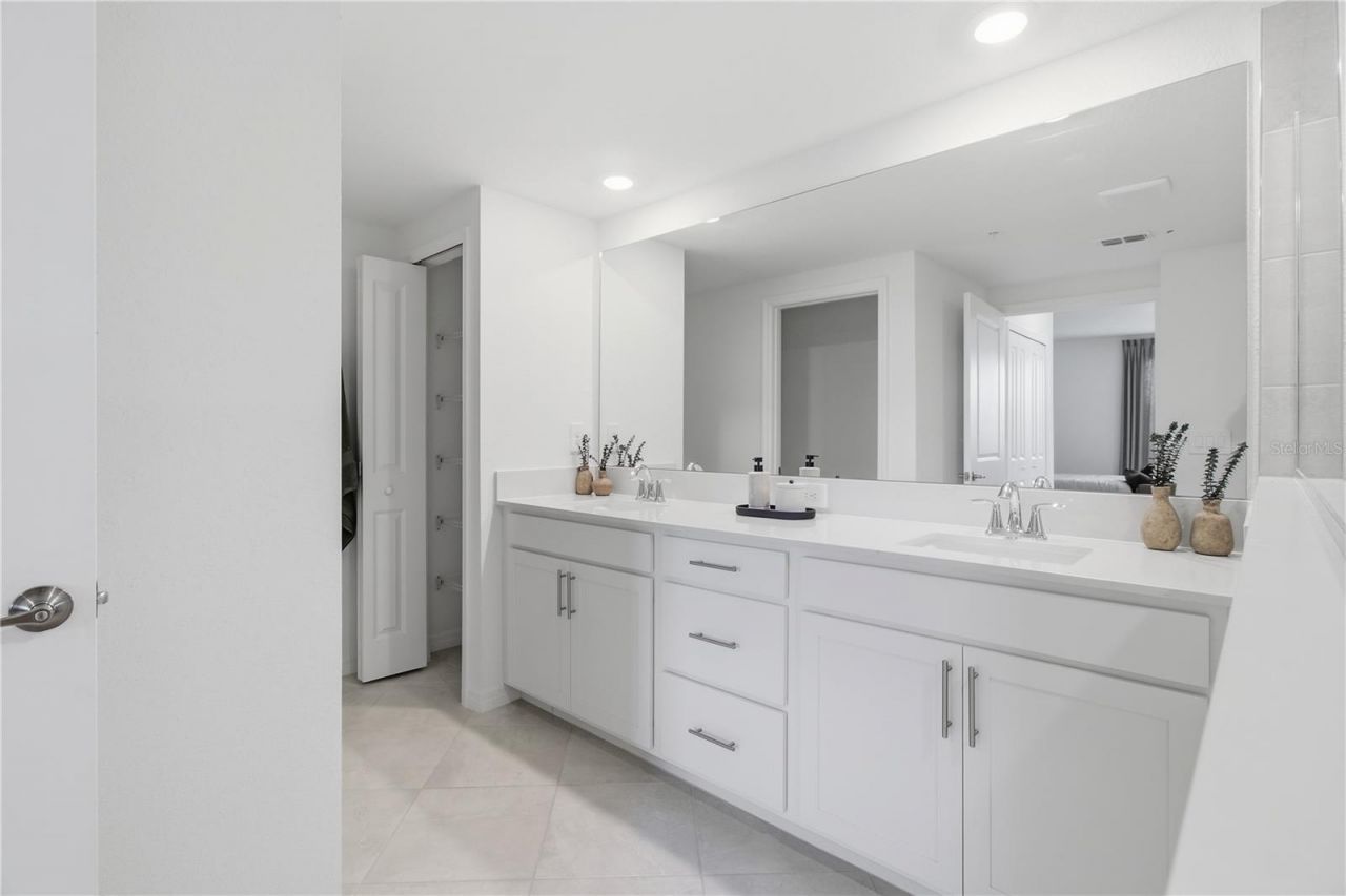 19235 Cherrystone Way , Unit 104, Lakewood Ranch, FL 34211 Photo