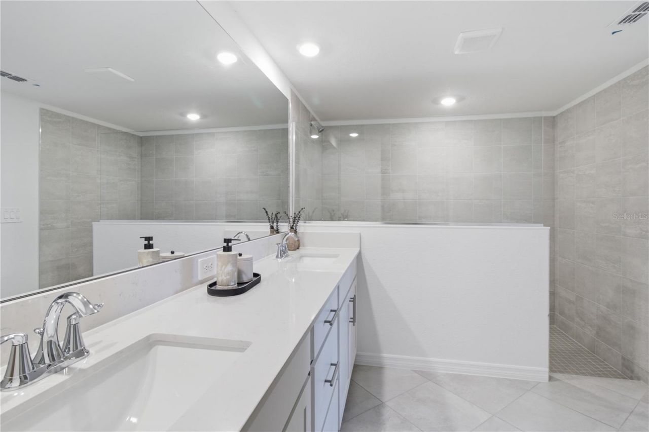 19235 Cherrystone Way , Unit 101, Lakewood Ranch, FL 34211 Photo