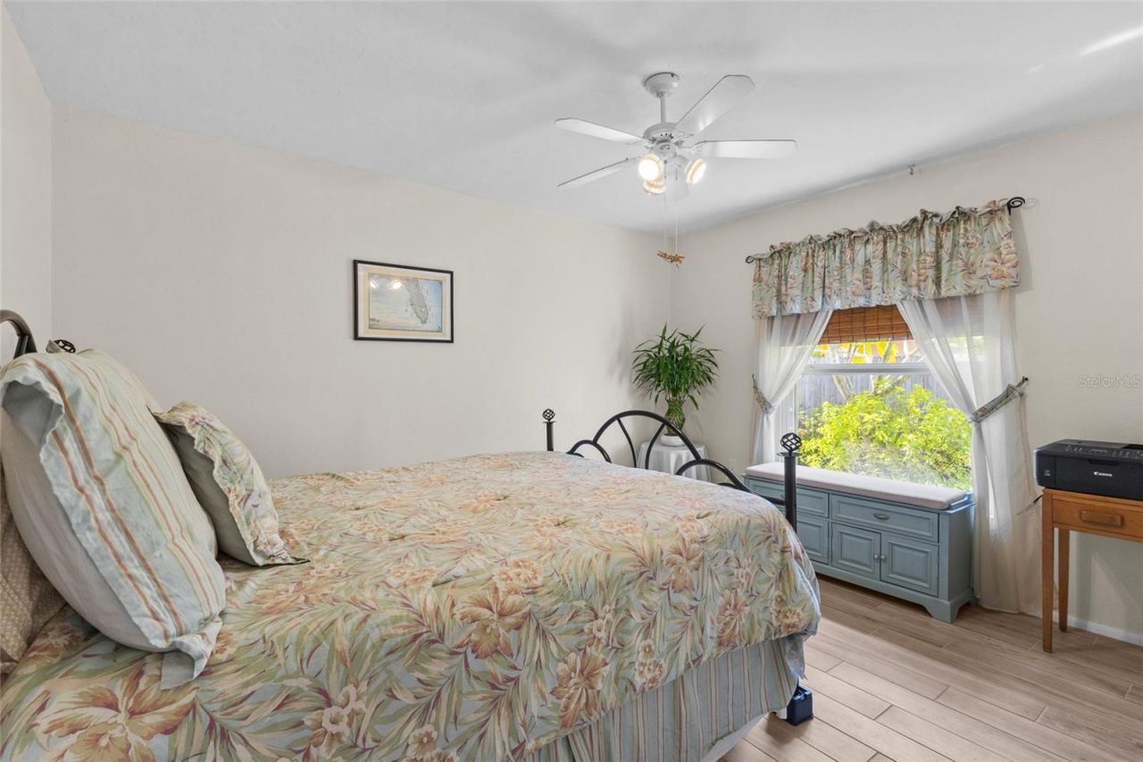 6640 Waterford Lane , Sarasota, FL 34238 Photo