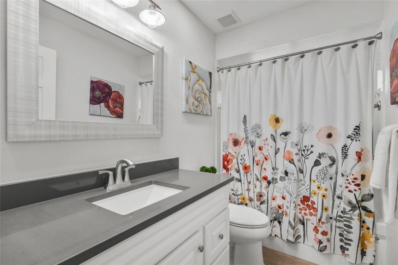 6640 Waterford Lane , Sarasota, FL 34238 Photo