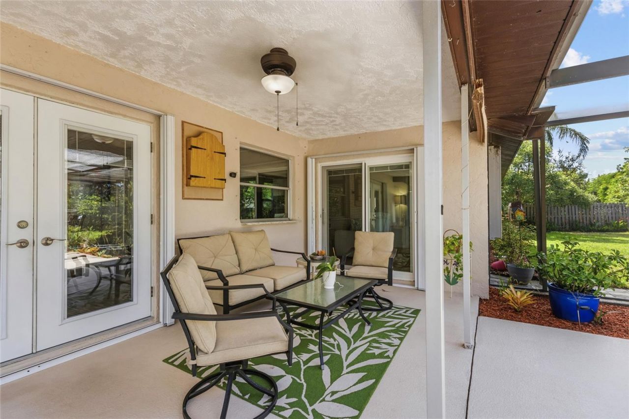 6640 Waterford Lane , Sarasota, FL 34238 Photo
